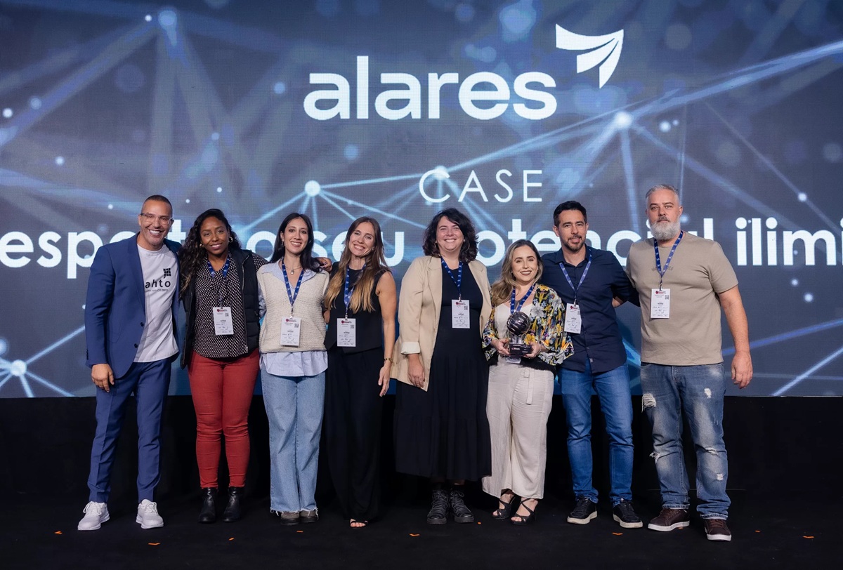 Alares conquista dois troféus prata no Prêmio Smart Customer 2025