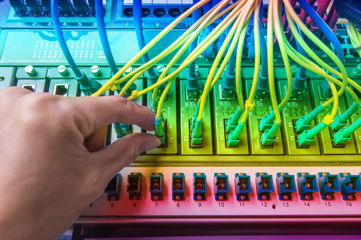 O que é GPON e como essa tecnologia revoluciona a internet Fibra Óptica