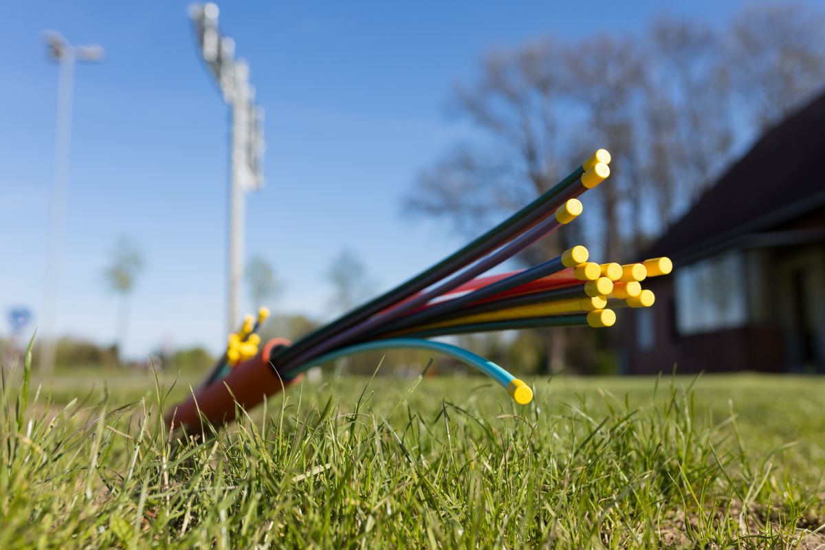 Rede FTTH: a tecnologia por trás da Fibra Óptica